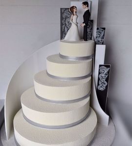 Свадебный торт на подставке №131820