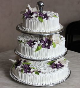 Свадебный торт на подставке №131835