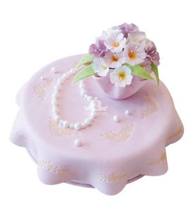 Торт Стол с цветами