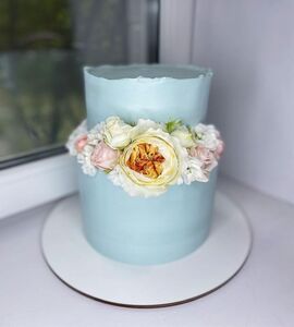 Торт двухъярусный с цветами №134006