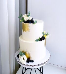 Торт двухъярусный с цветами №134023
