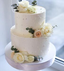 Торт двухъярусный с цветами №134024