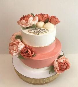 Торт двухъярусный с цветами №134030