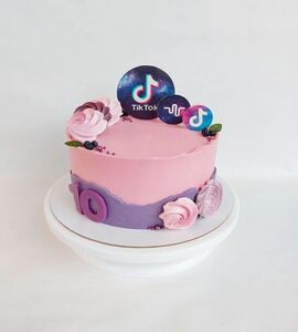 Торт на День Рождения девочке 10 лет №236413