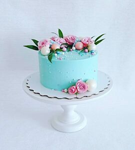 Торт женщине с цветами №125829