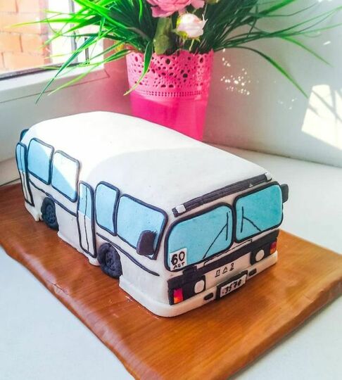 Торт в виде автобуса фото без мастики