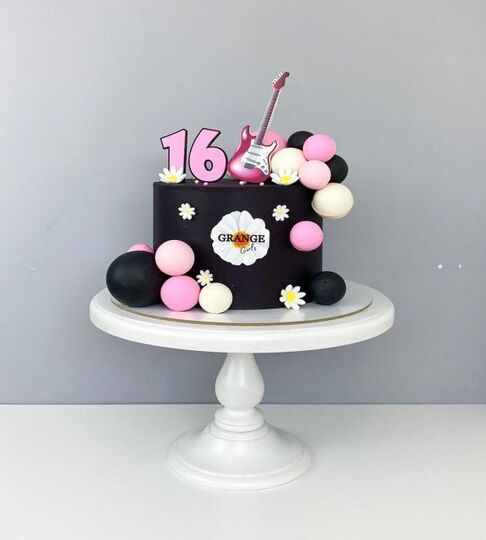 Торт на 16 лет девочке с гитарой №236724